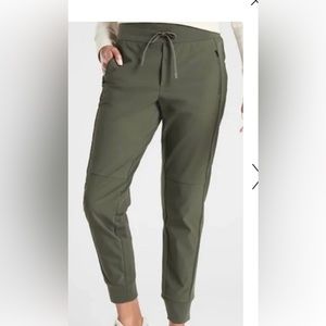 Athleta Headlands Hybrid Trek Jogger-New Without Tags